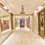 Splendid Apartment For 4 In The 11Th District